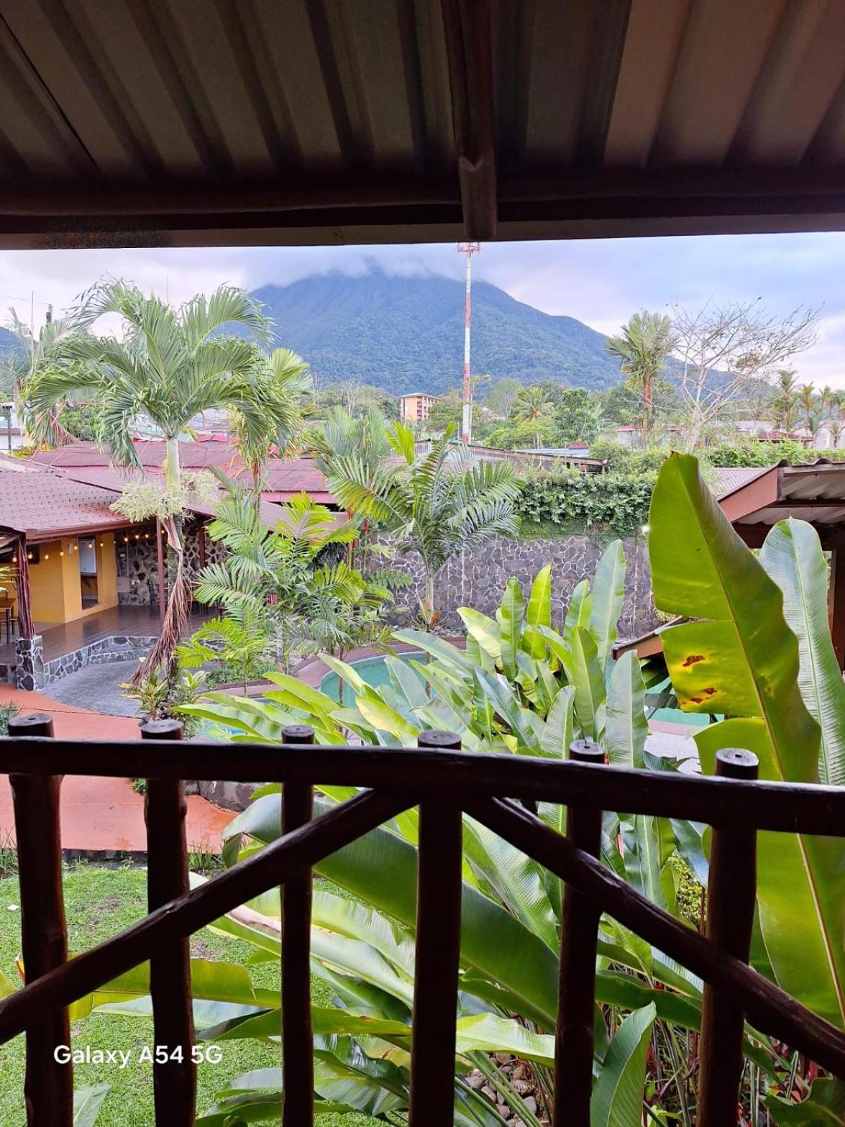 Iris Arenal Hotel La Fortuna Eksteriør billede
